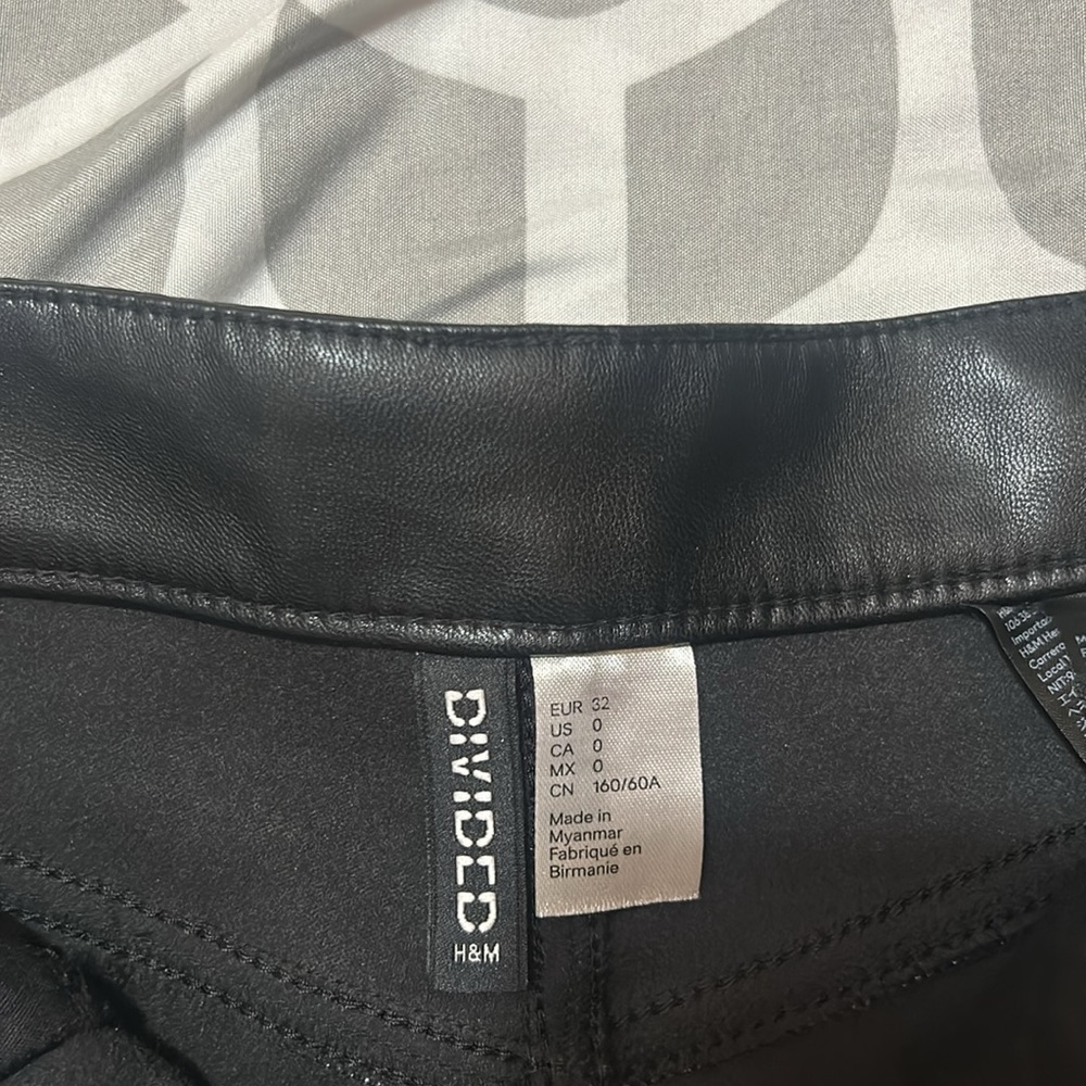 High Rise Leather Pants - Picture 5 of 7